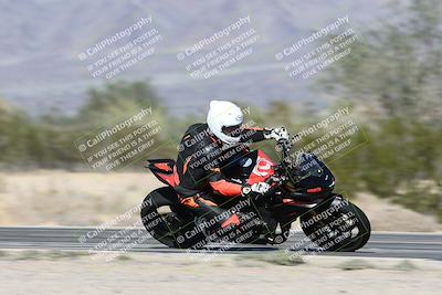 media/Dec-01-2025-Moto Forza (Mon) [[2daa91e15f]]/2-Intermediate Group/Session 3 (Turn 7 Inside Pans)/